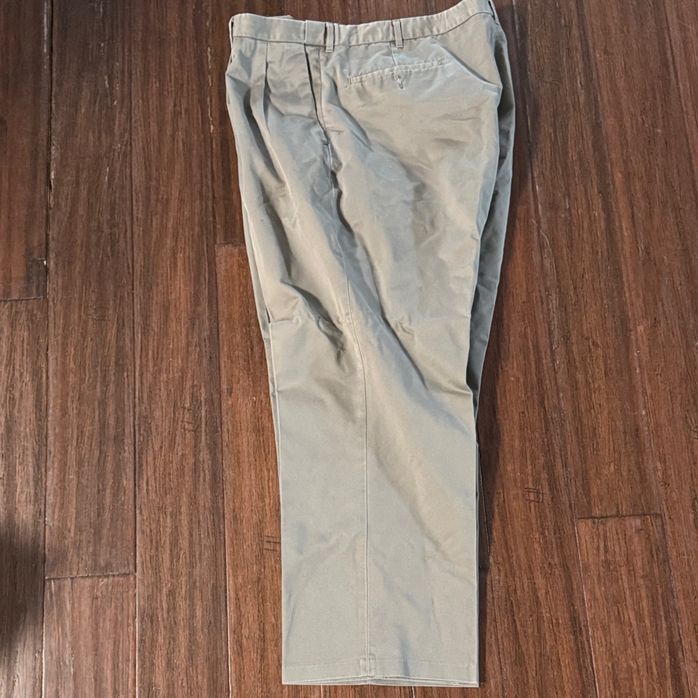 Haggar Men's Khaki Chinos